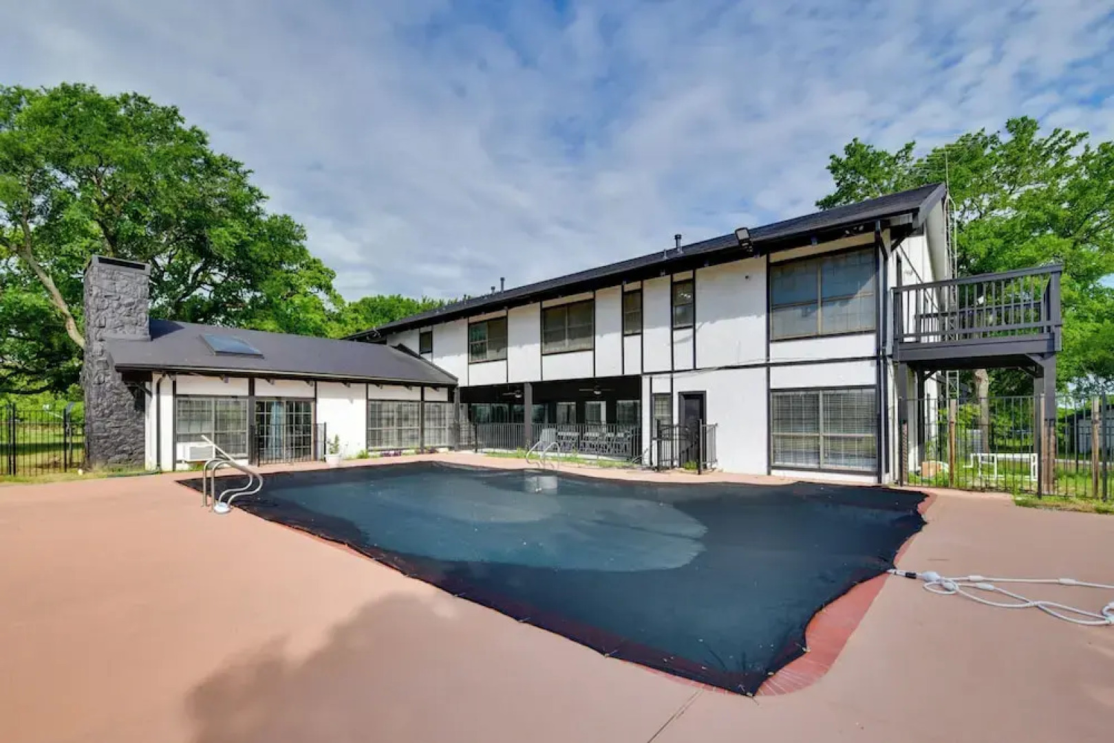 Private Pool: Pilot Point Home on 45 Acres