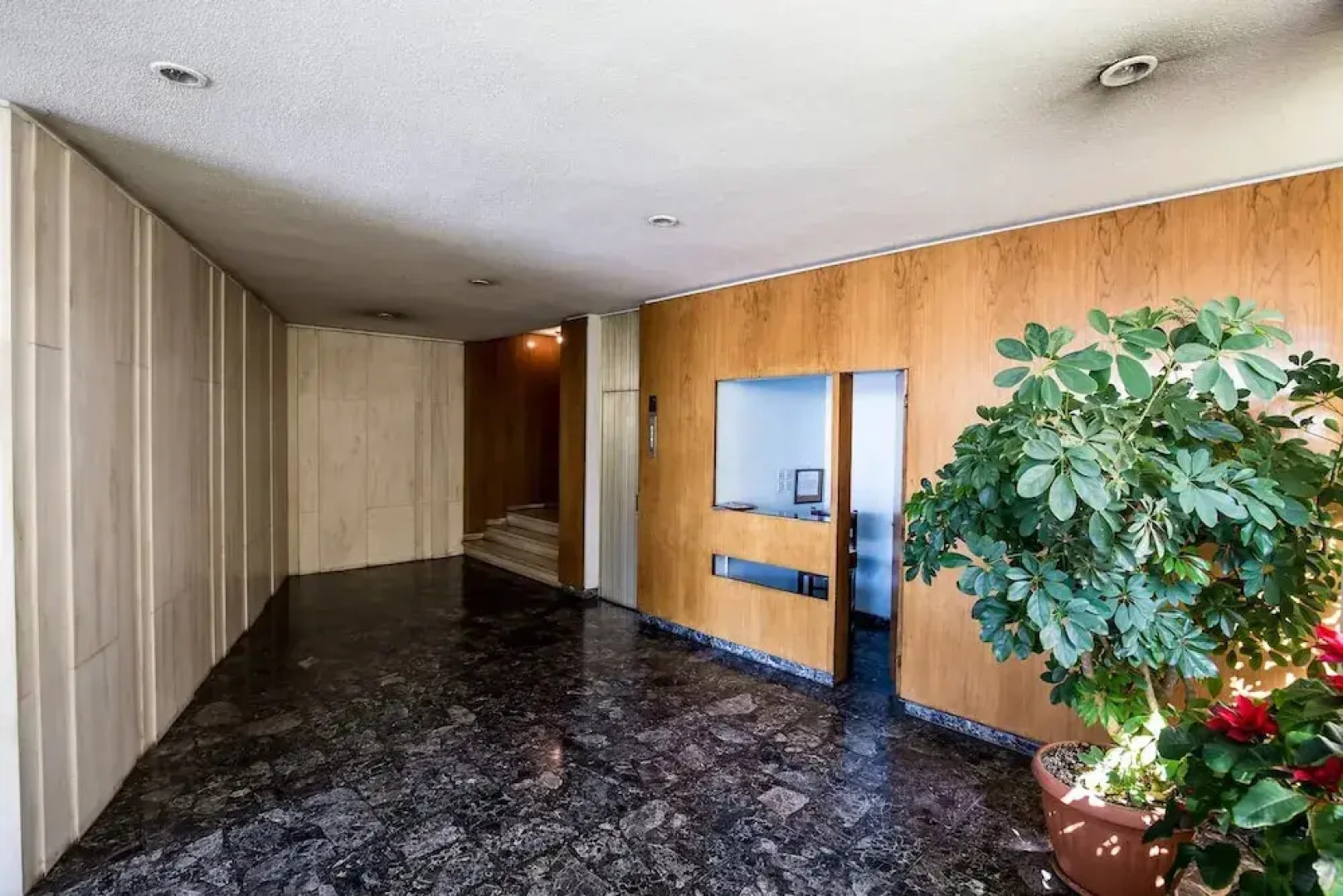 6 persons seaview Athens Riviera