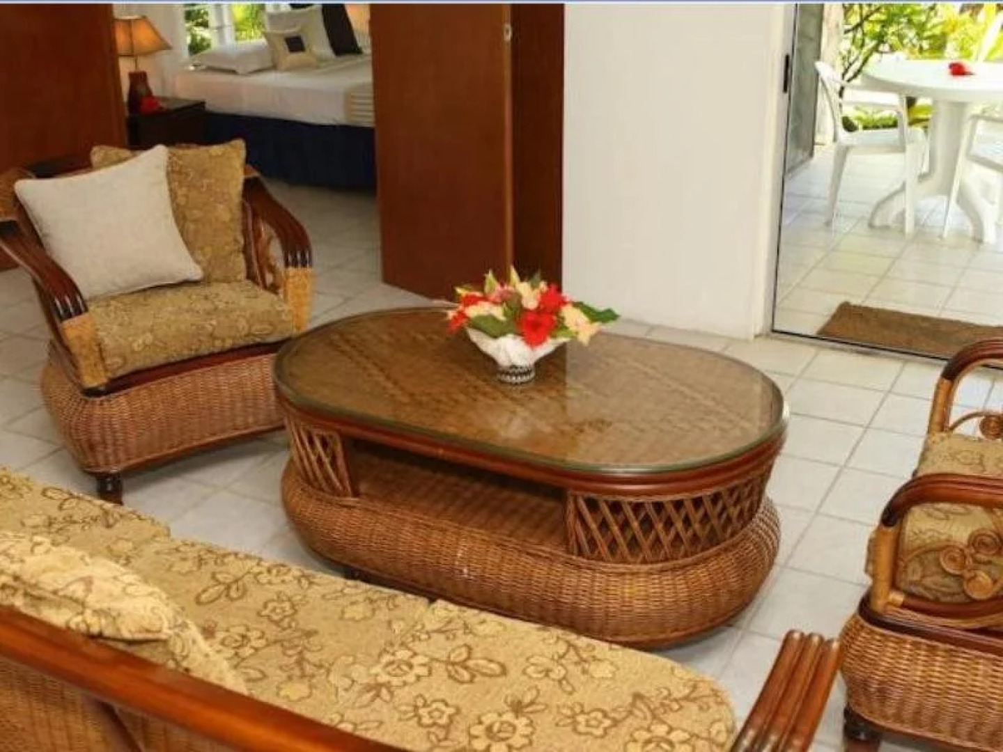 Naigani Island Resort