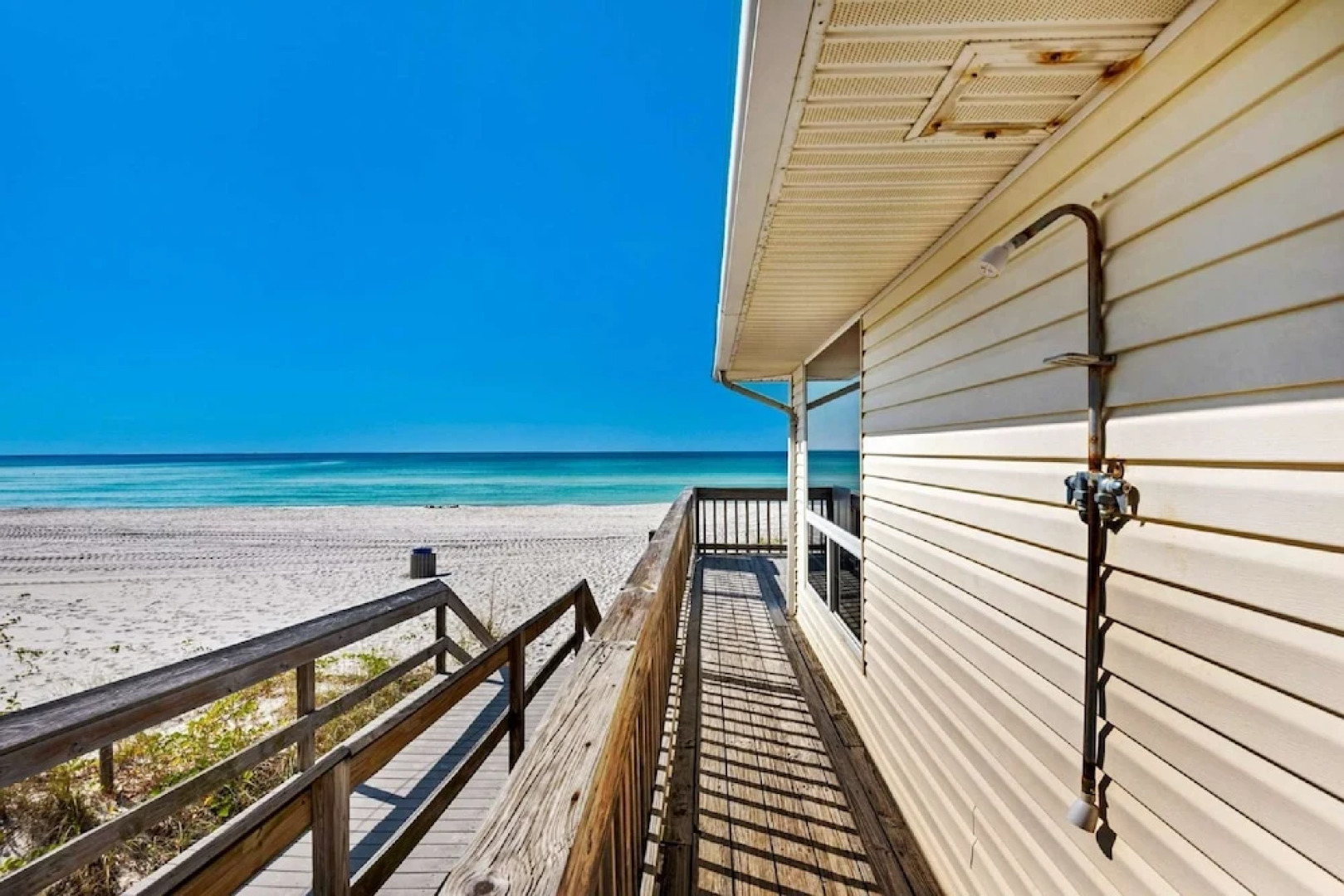 Barefoot Beach Retreat 3 Bedroom Apartment