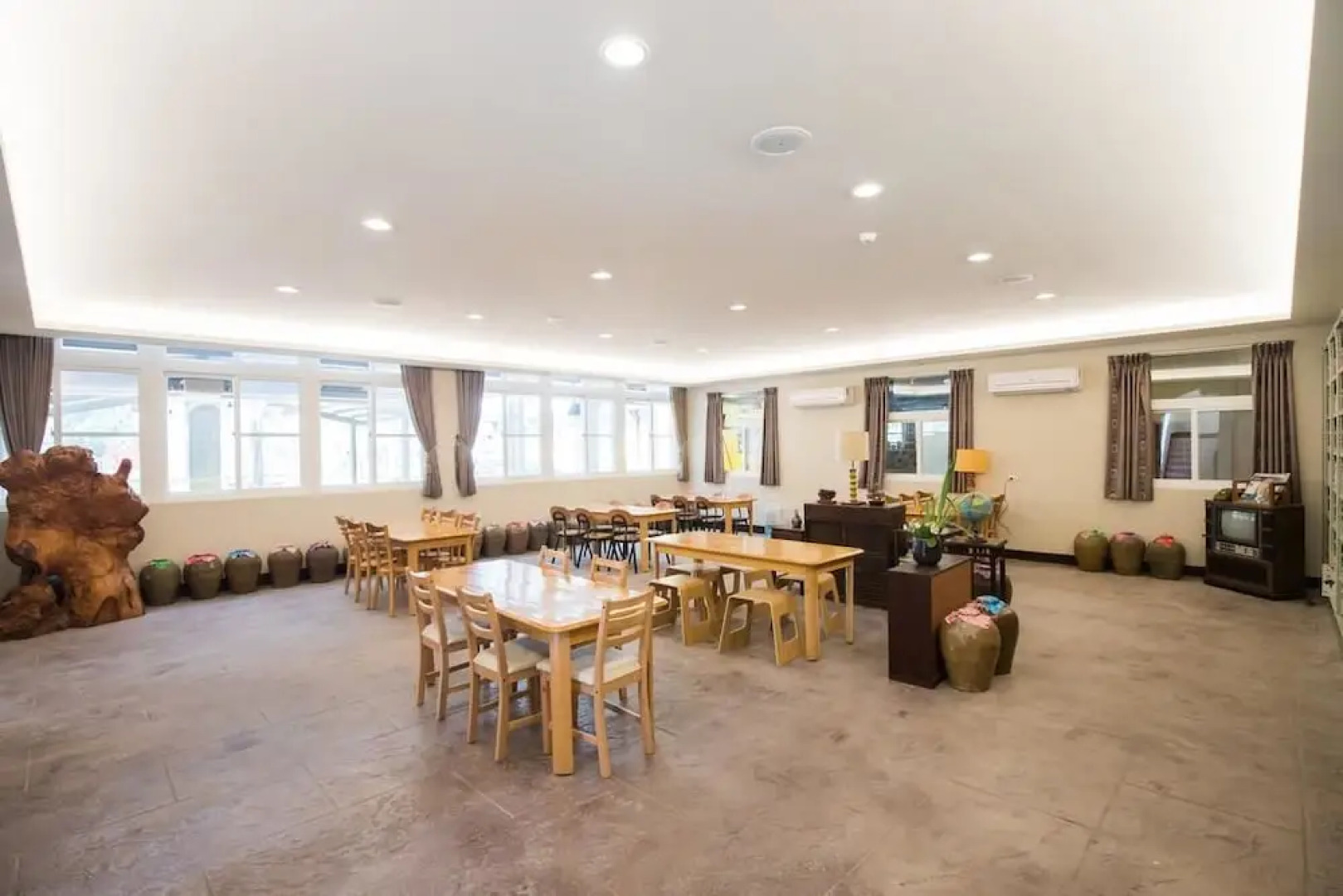 Yushow Library Villa