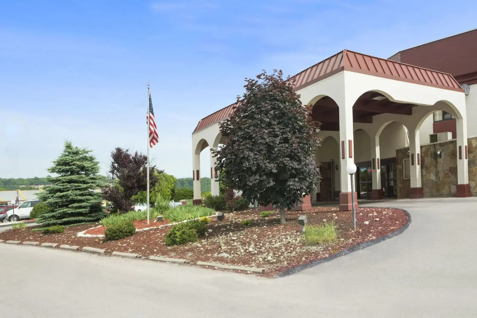 Ramada by Wyndham Pittsburgh/New Stanton