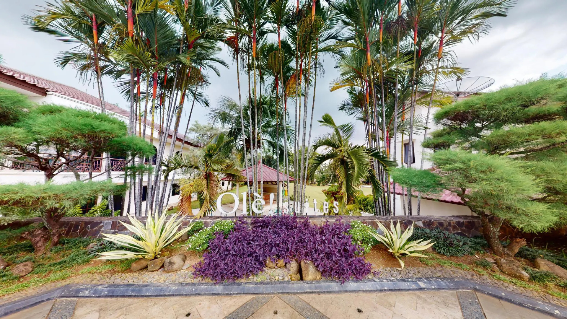 Capital O 1662 Ole Suites Hotel