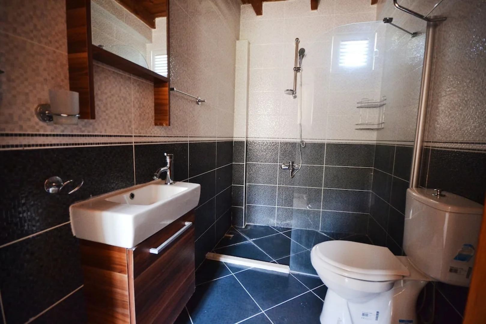 KAY4800 Villa Sems 2 Bedrooms