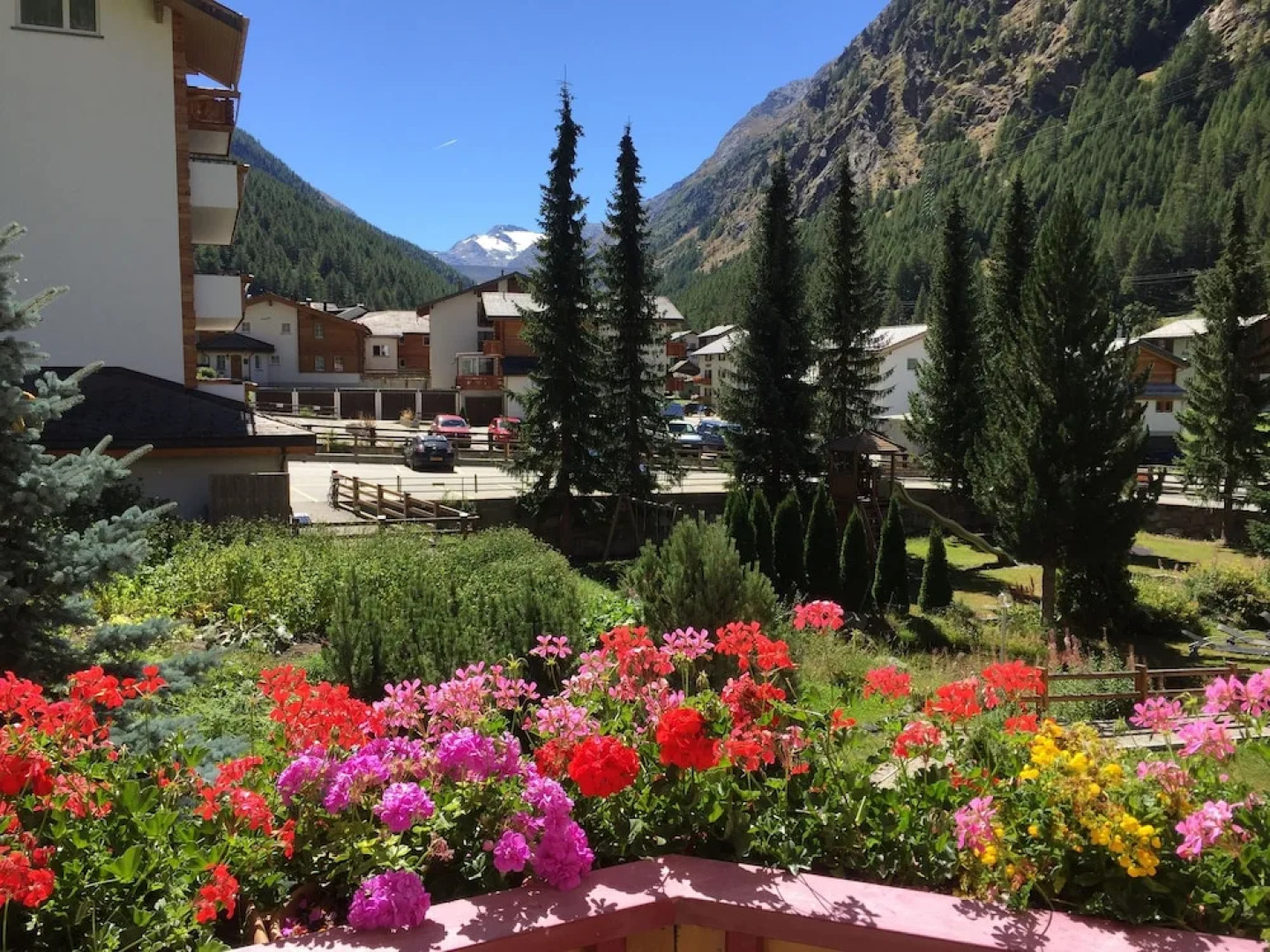 Rubin and Saphir Diamond Apartments