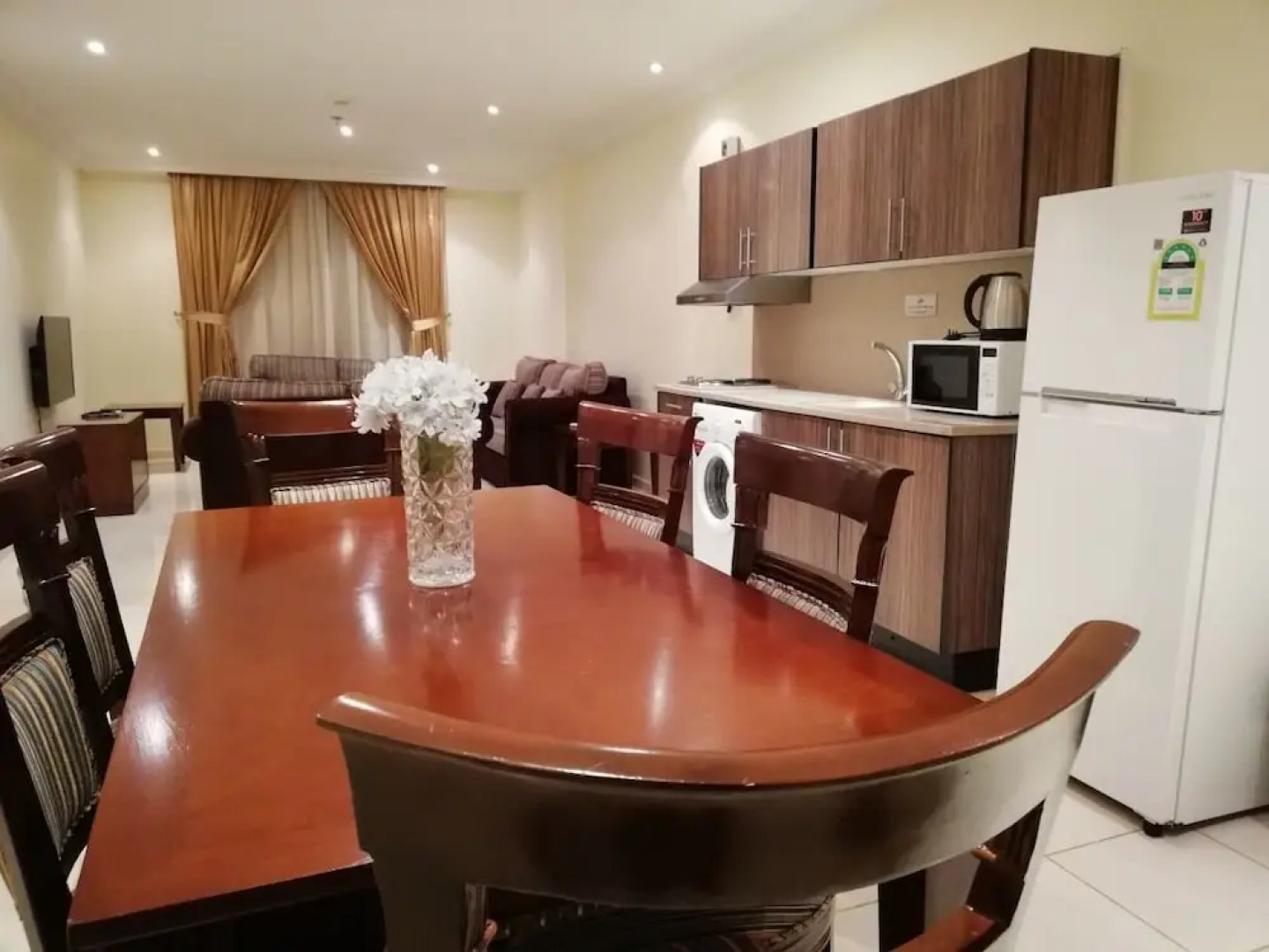 Al Rabitah Al Fondoqeiah Apartments