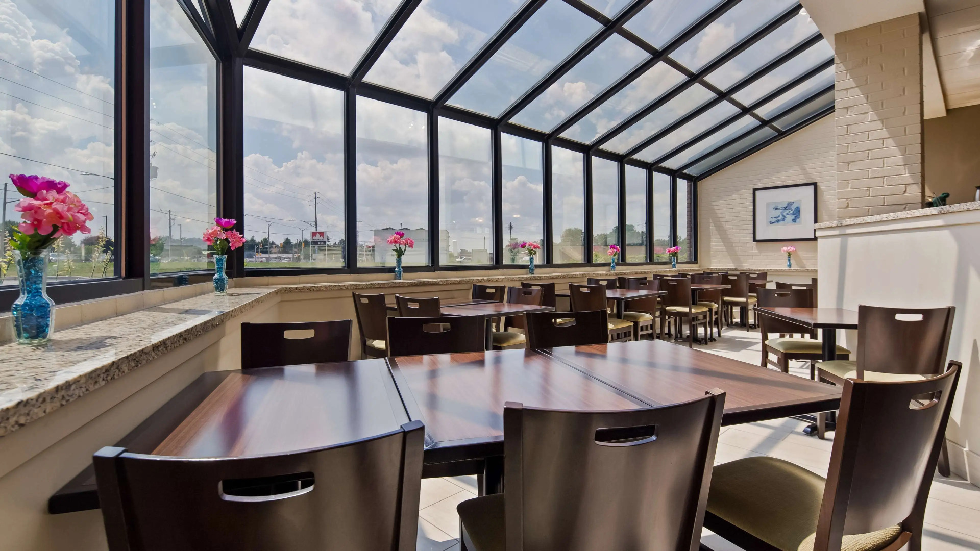 Best Western London Airport Inn & Suites