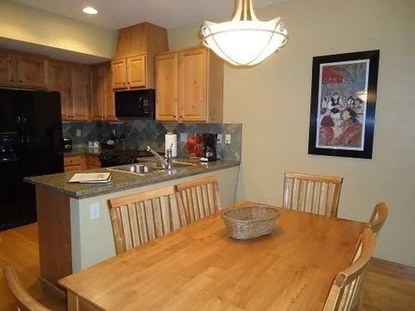 Golden Bench Townhome 7 - One Bedroom Townhome