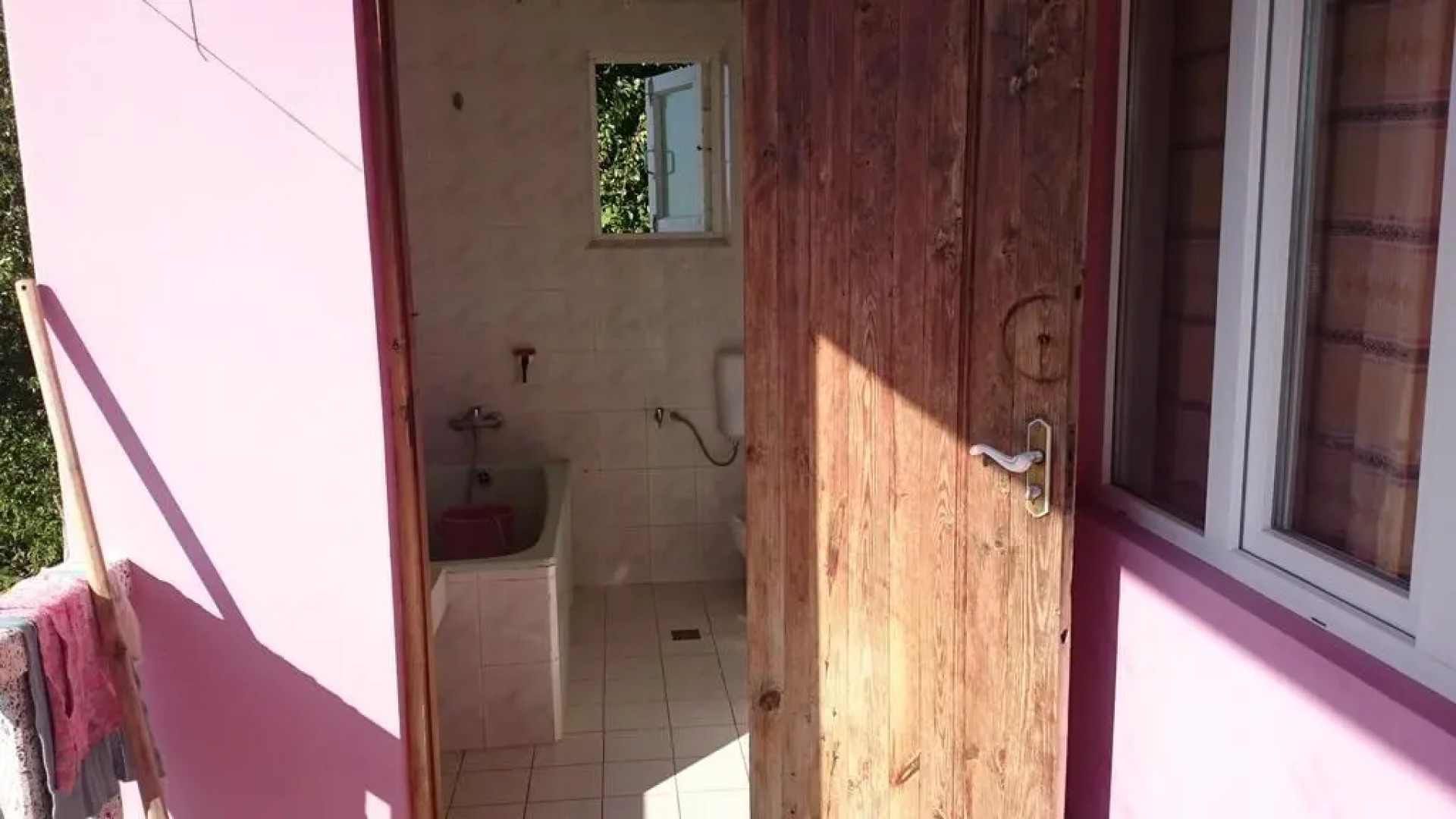 Guest house Charnali