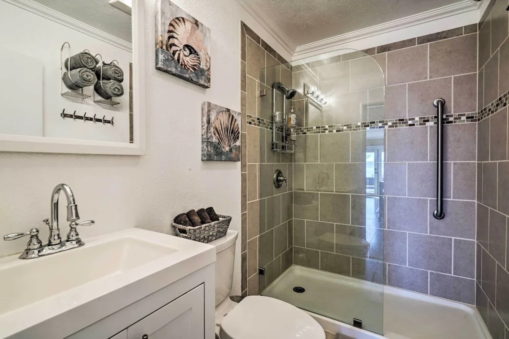 Waterfront Cottage w/ Private Pool & Lake View!