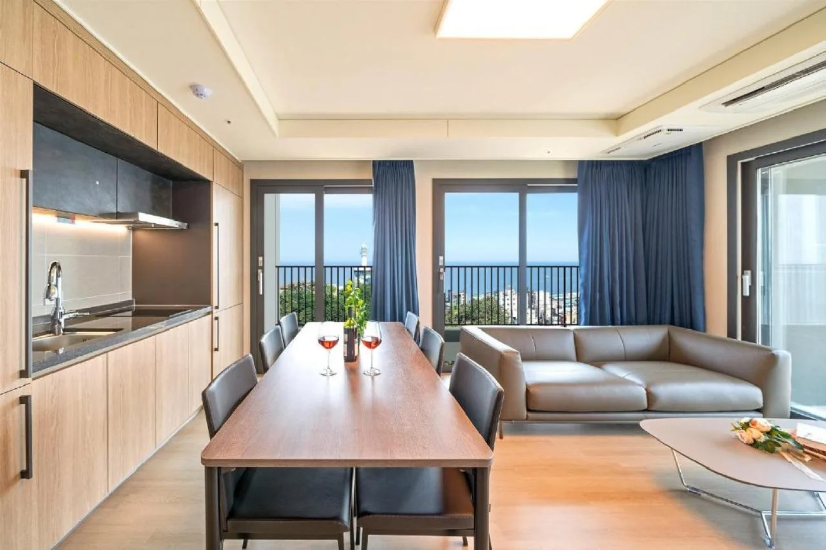 Sokcho I Park Suite Hotel and Resort