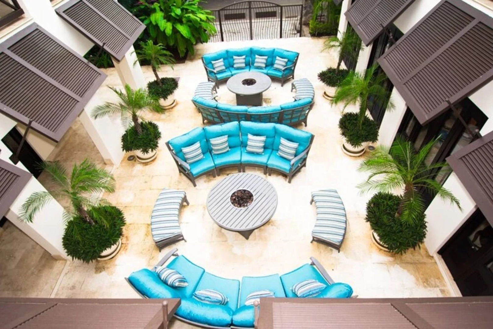 Classy artsy ocean-view unit near pool at Pacifico in Coco sleeps 6