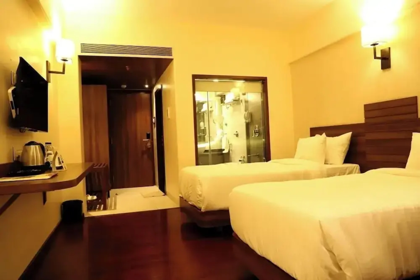 Hotel Reyansh Grand