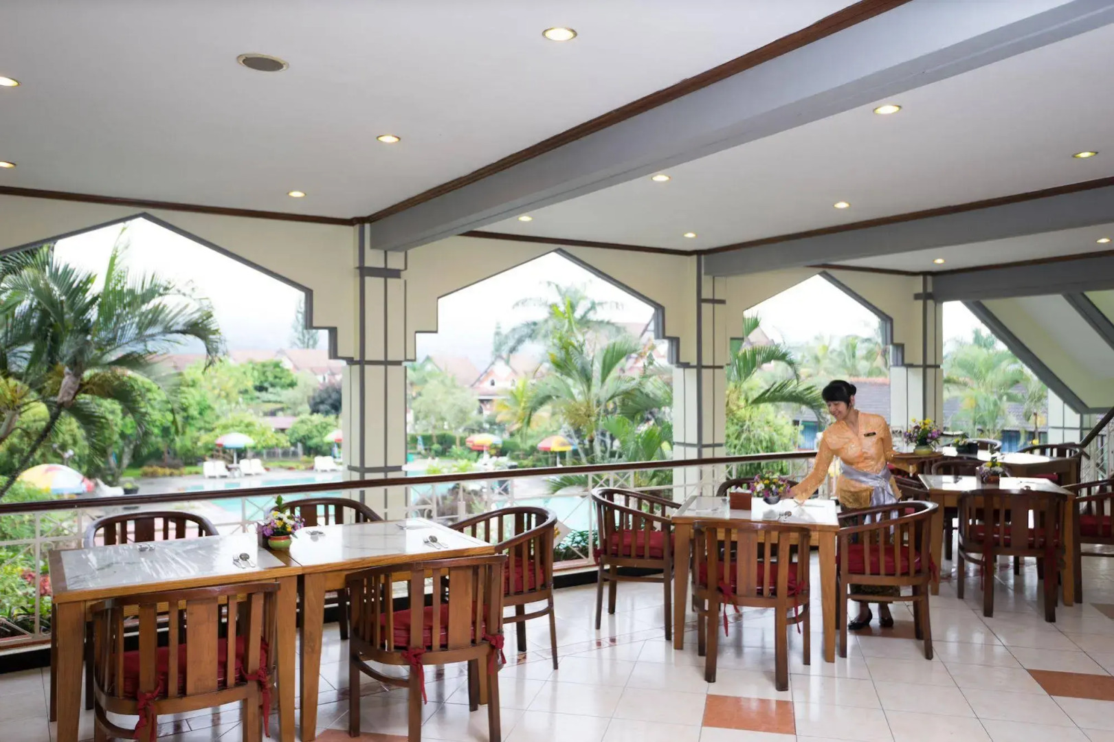 Royal Hotel and Villa Batu