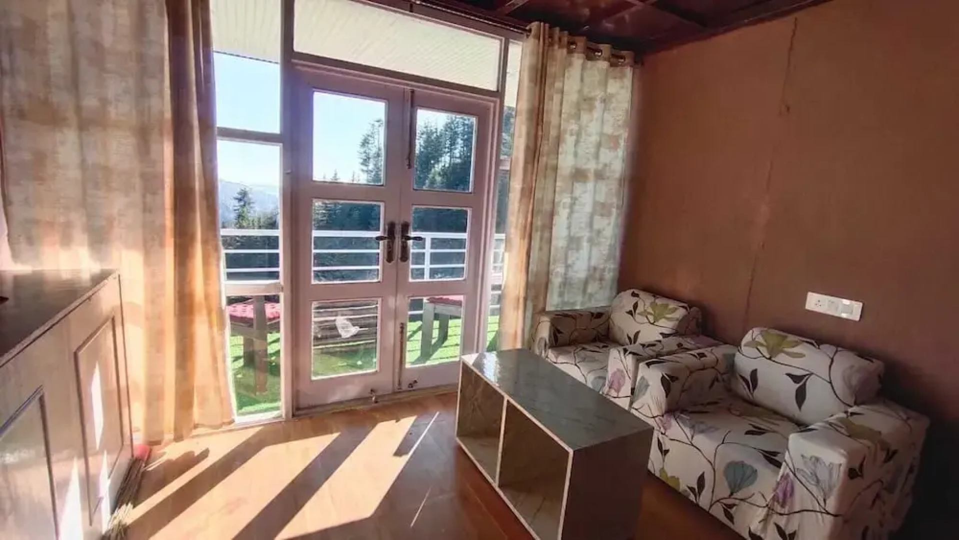 Small Victories Mountain Stay