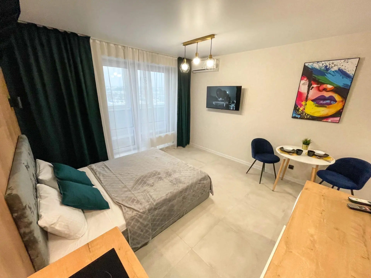 ЖивиТУТ на улице Партизанская 199