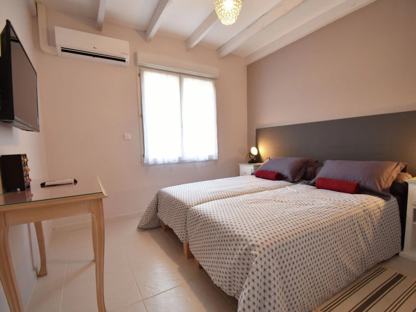 Villa. Near Callian Centre. Private Terrace. Private Garden. Boules Court