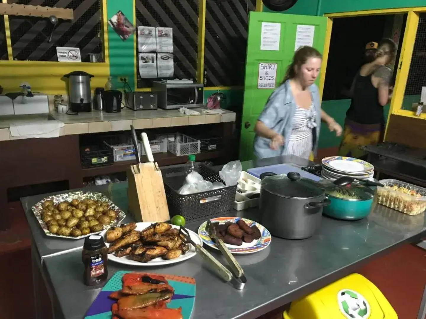 Palapa Hut Hostel & Camping