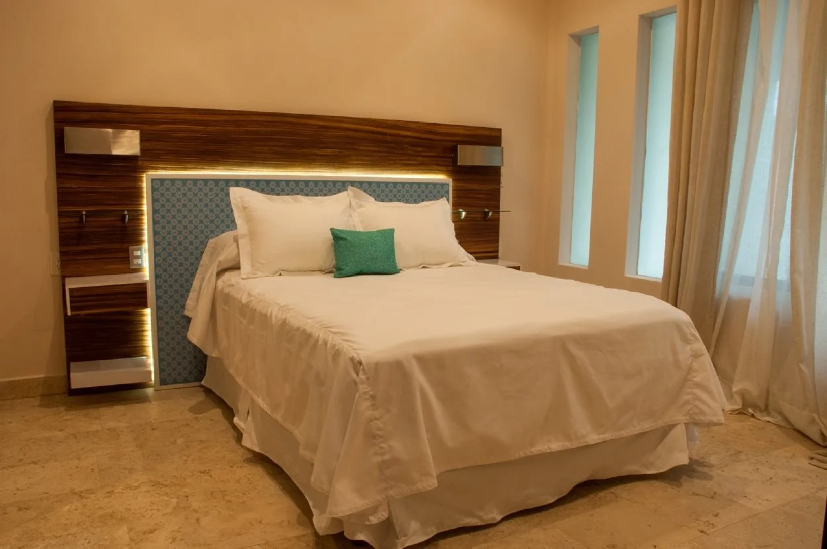 SHAVANNA Hotel Boutique