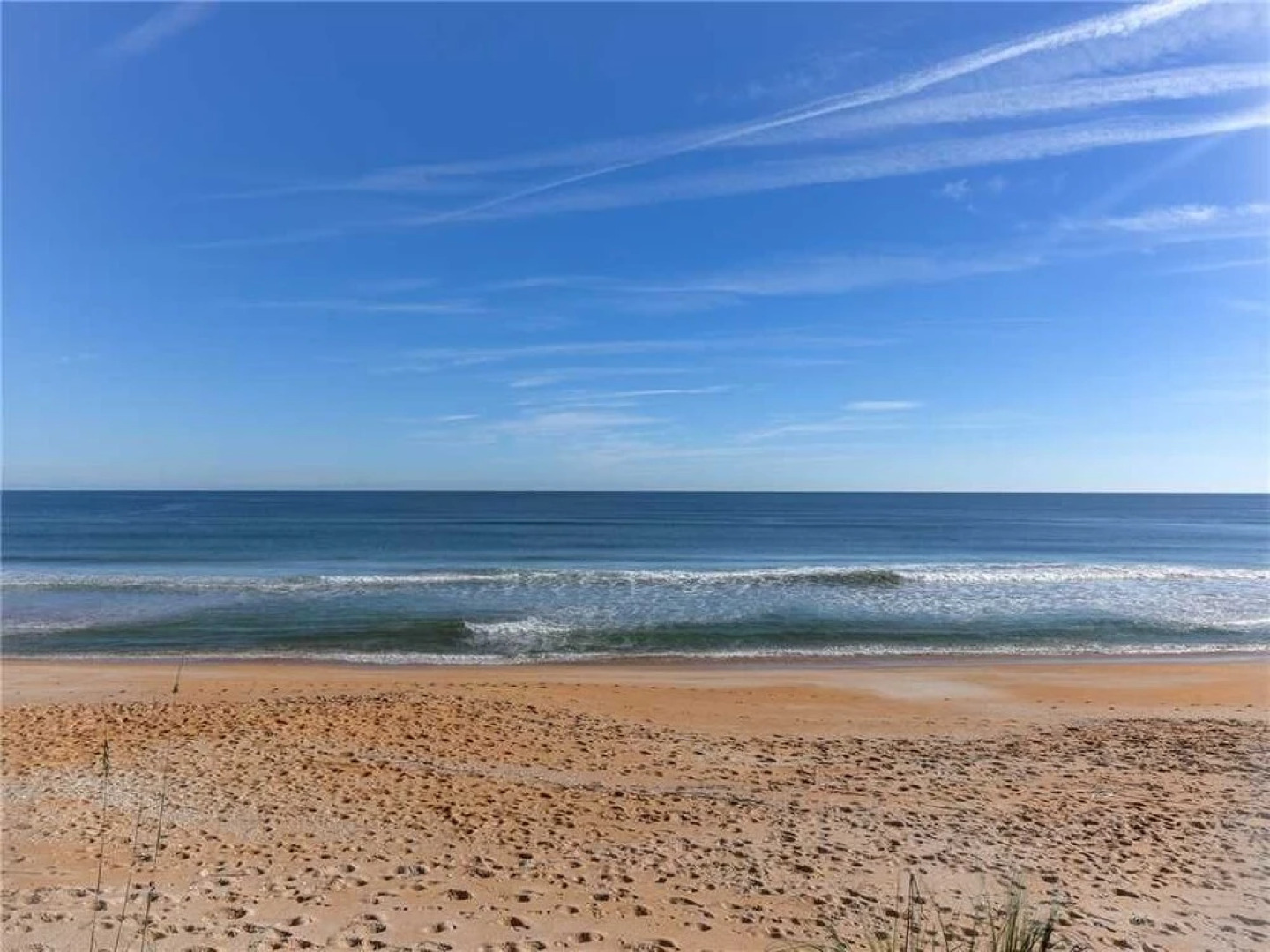 Sunshine House - Three Bedroom Home