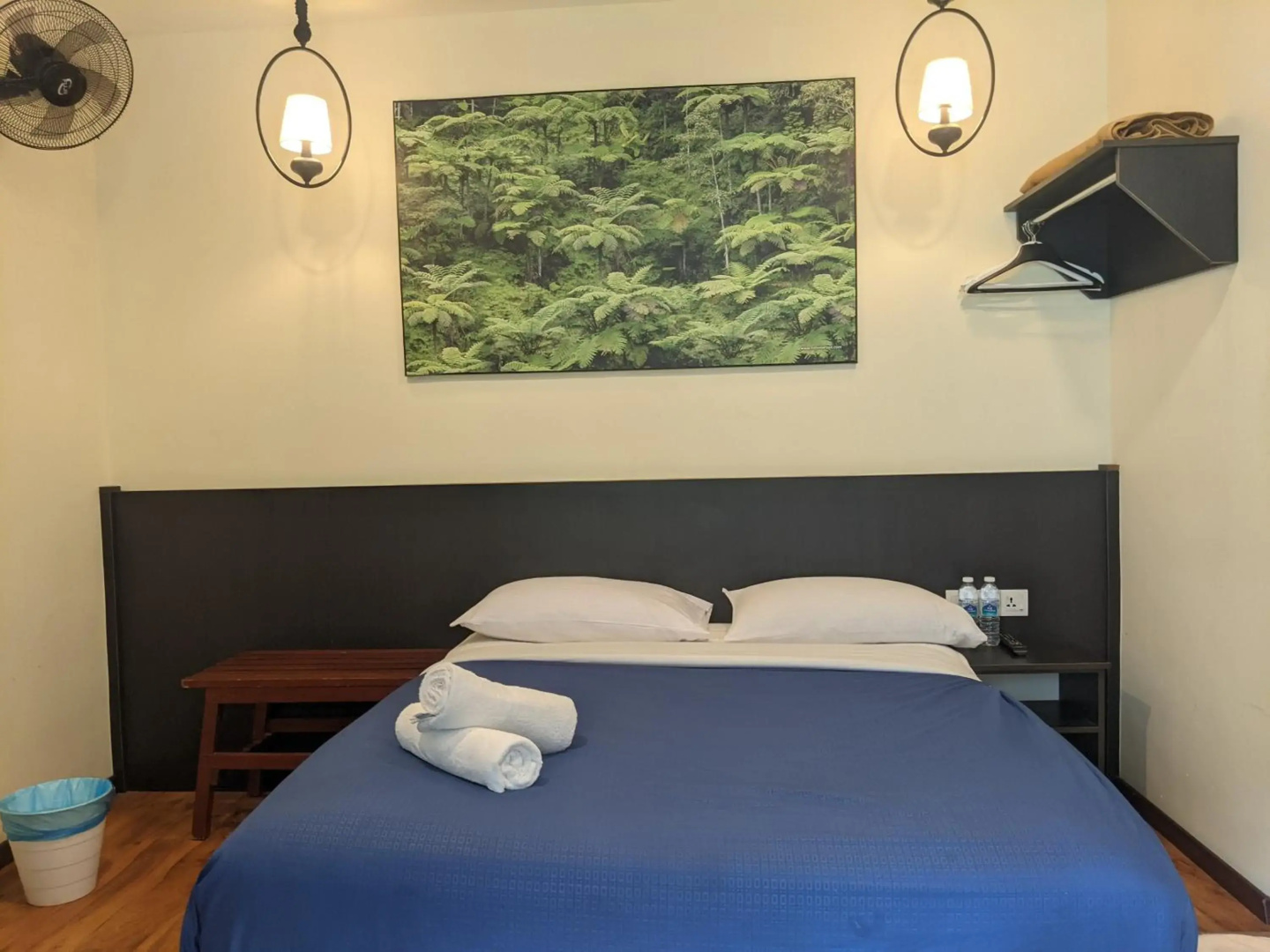 Hillview Inn