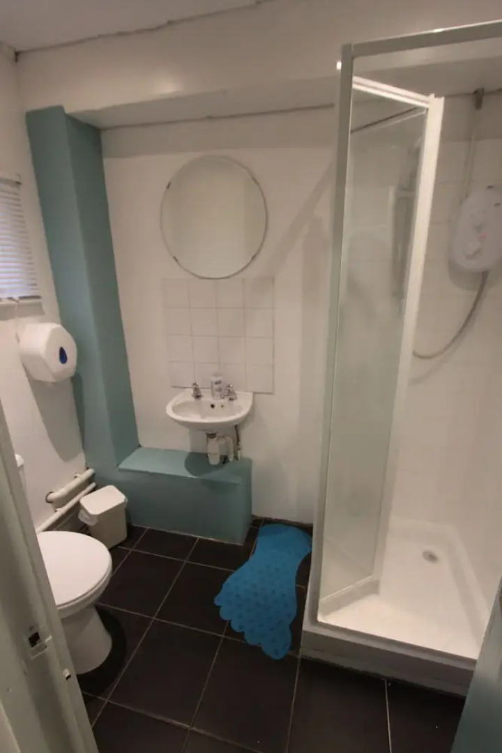 Seadragon Backpackers