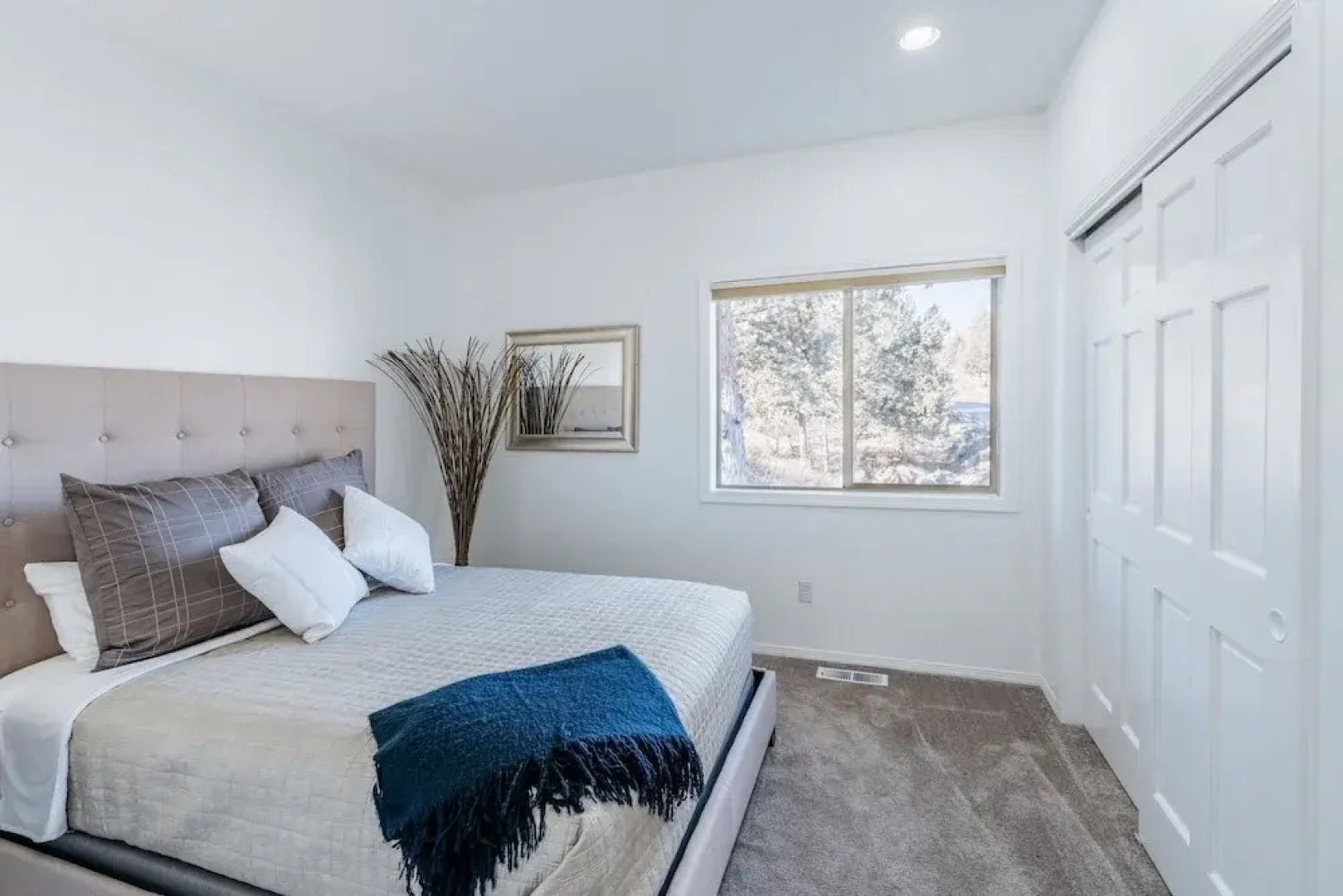 Tailwinds Farm, Secluded On The River, Amazing Views 4 Bedroom Home by Redawning