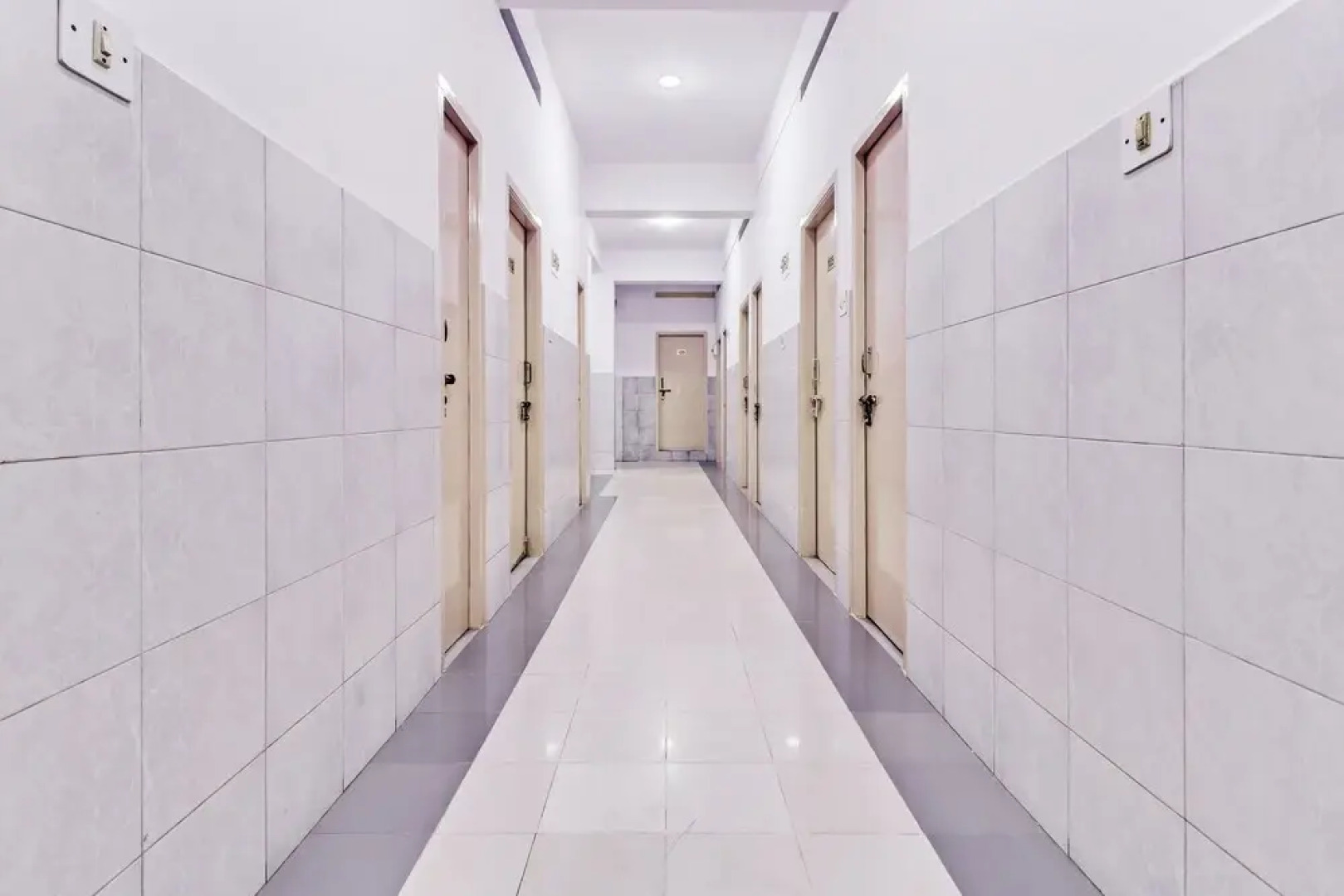 SPOT ON 44268 Shanthi Comforts