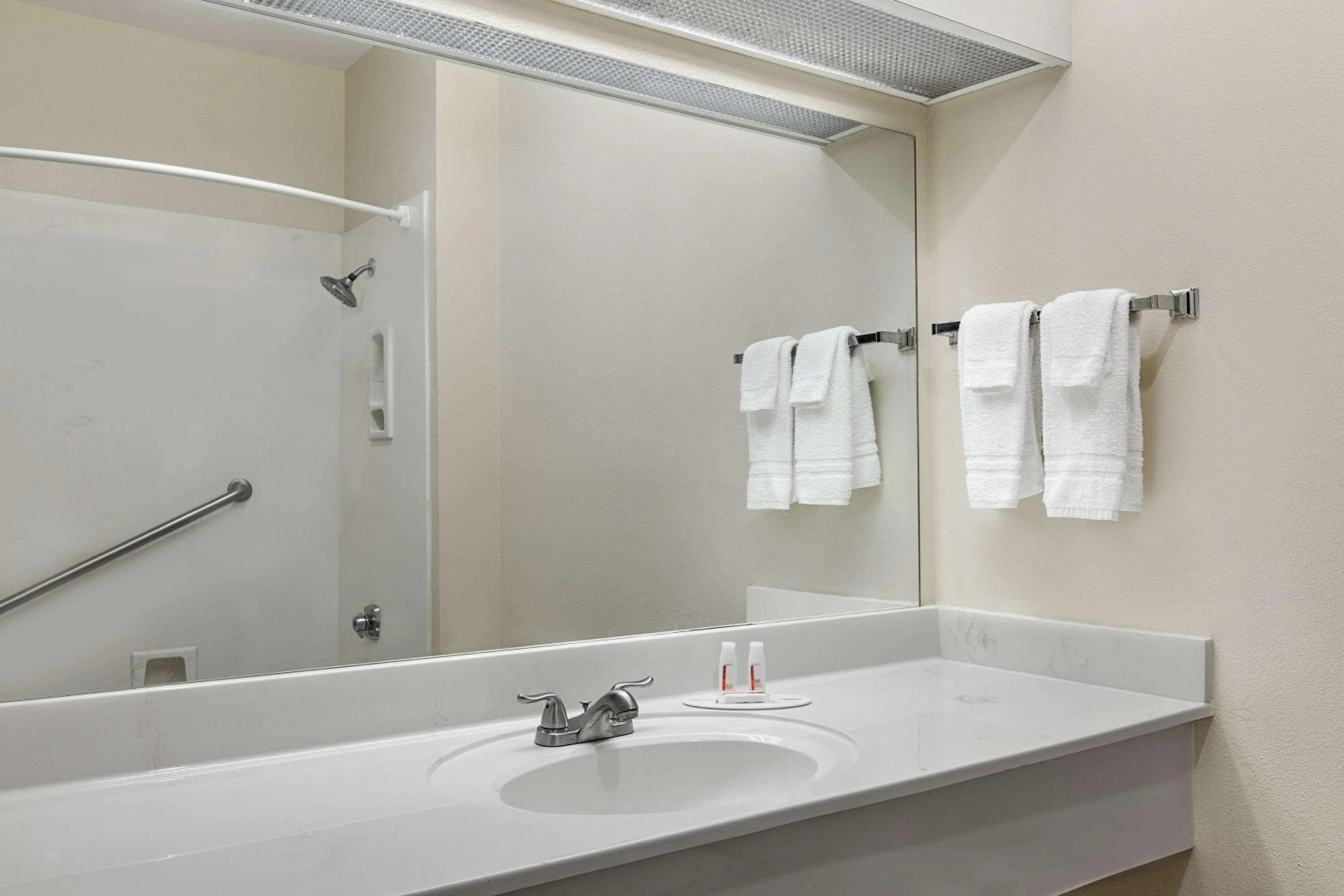 Holiday Inn Express and Suites Sulphur Springs by IHG