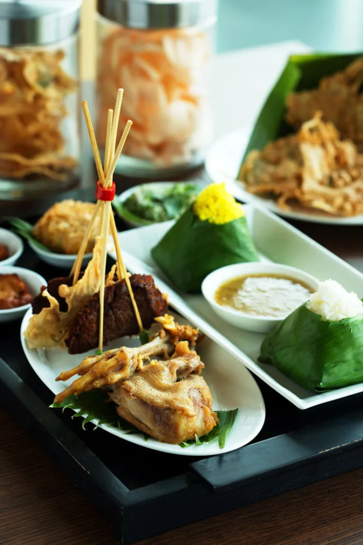 Santika Premiere Kota Harapan Indah