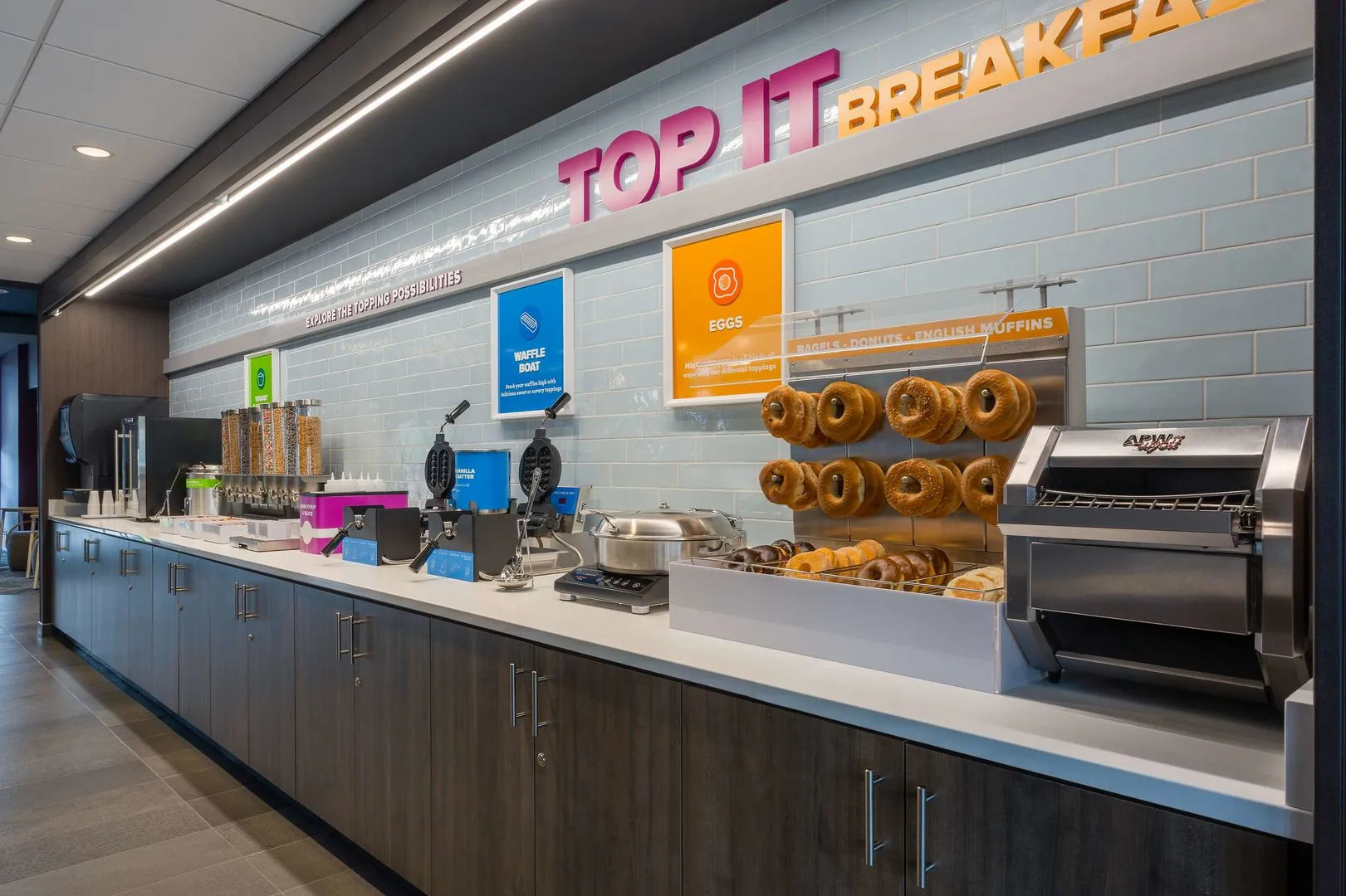 Tru by Hilton Radford, VA