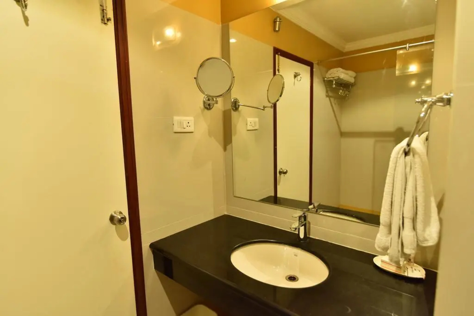 Hotel Niky International