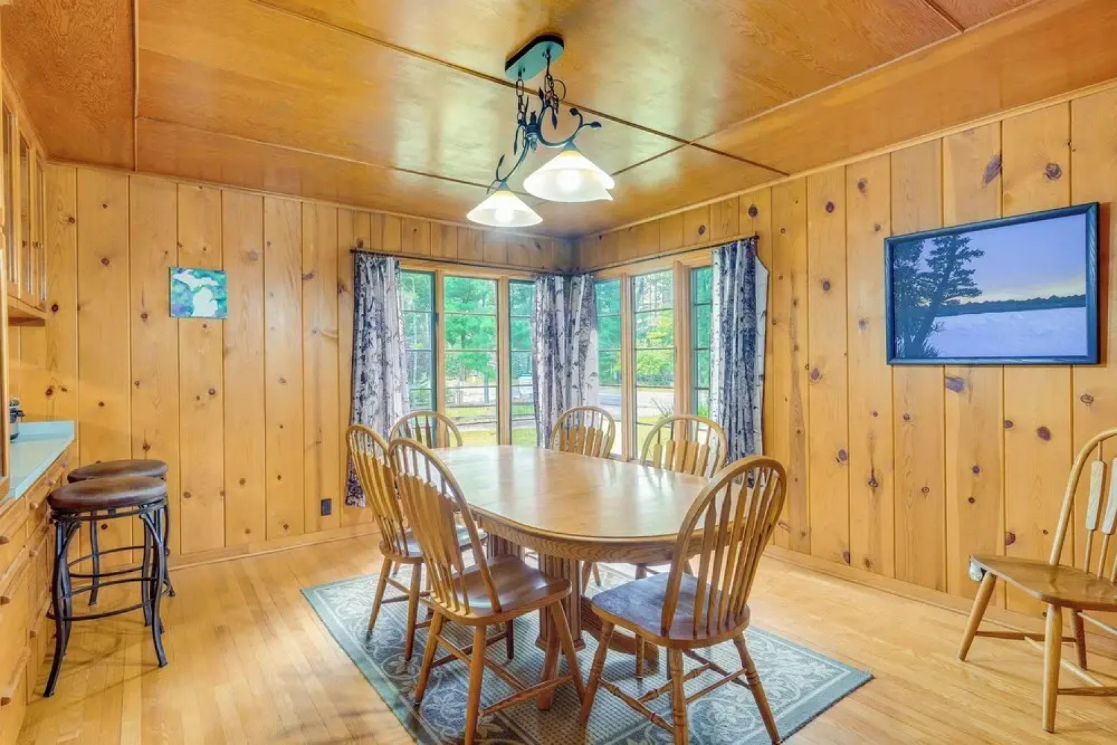 Rapid City Cottage w/ Patio Near Beach Access!