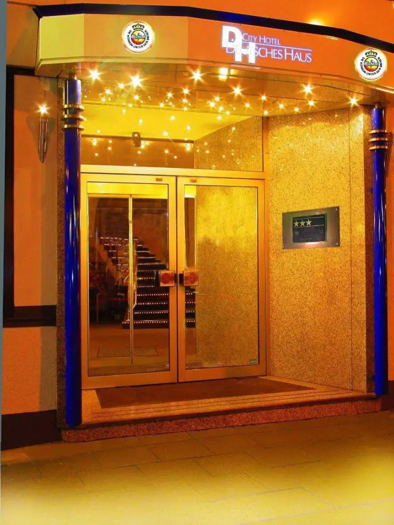 City Hotel by Celina