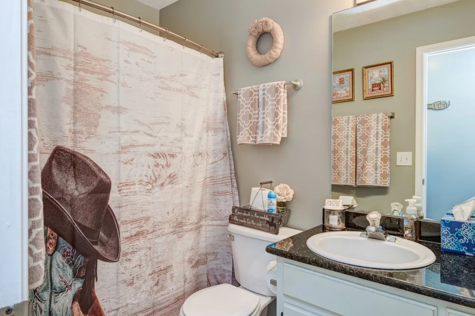 720 Veneta View Home