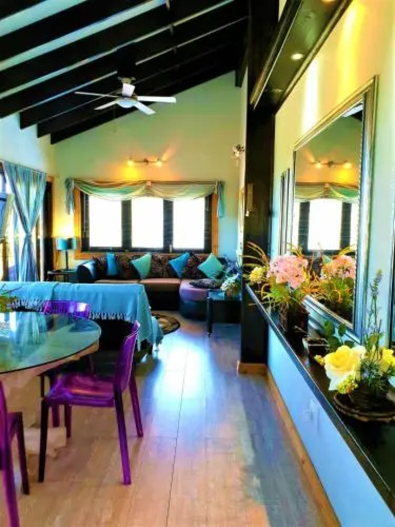 Hib Escape Log Homes