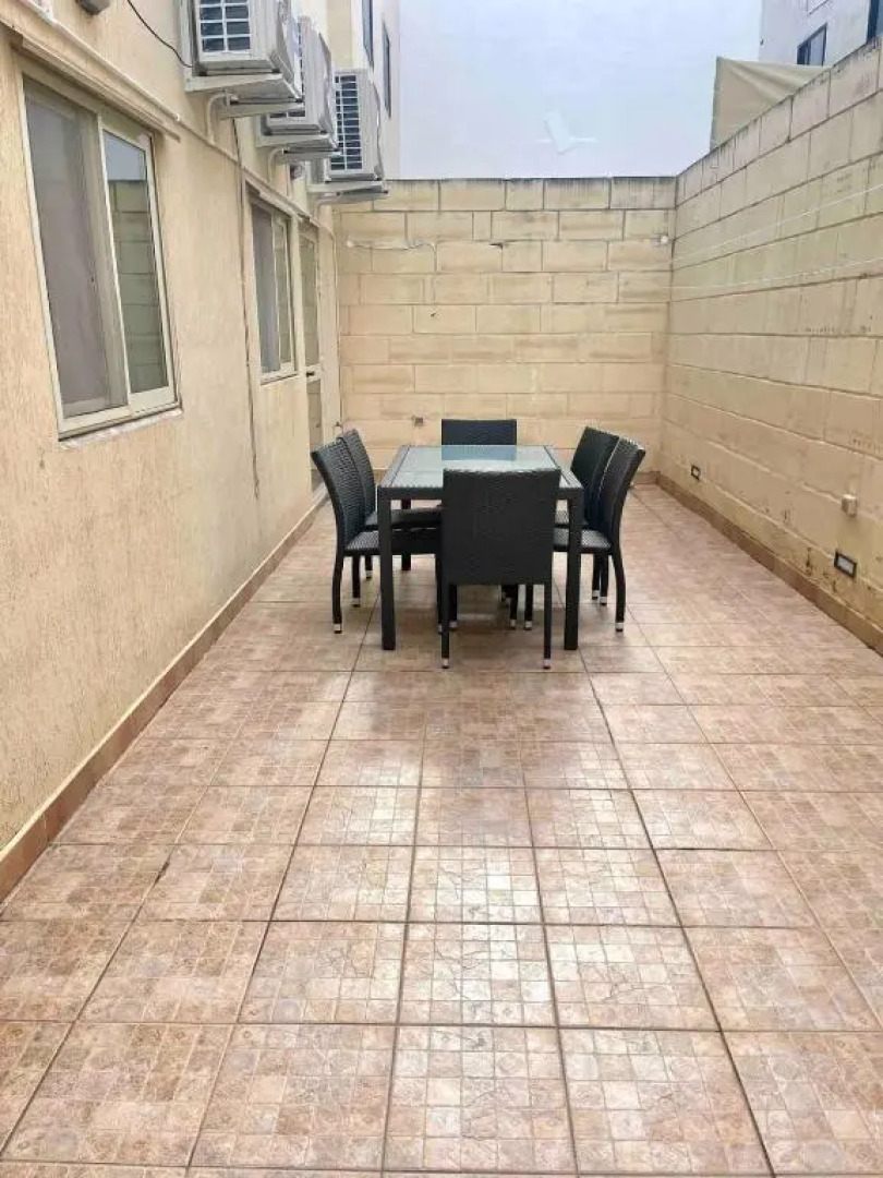 3-bedroom With Backyard-hosted by Sweetstay