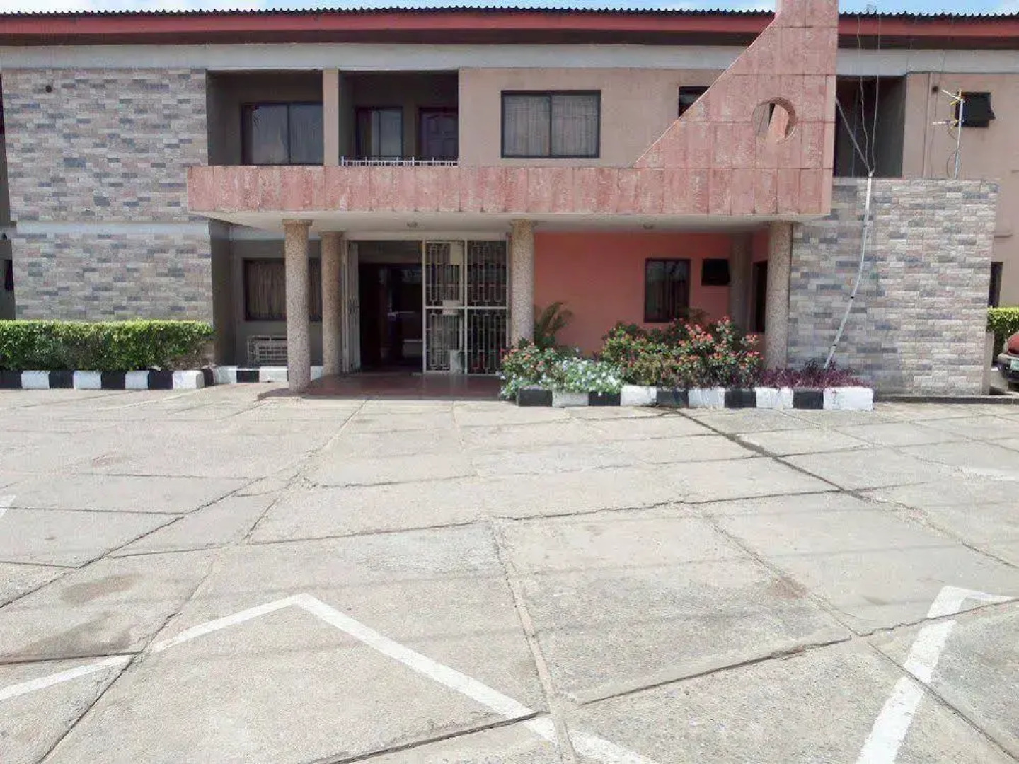 Selino Suites Limited