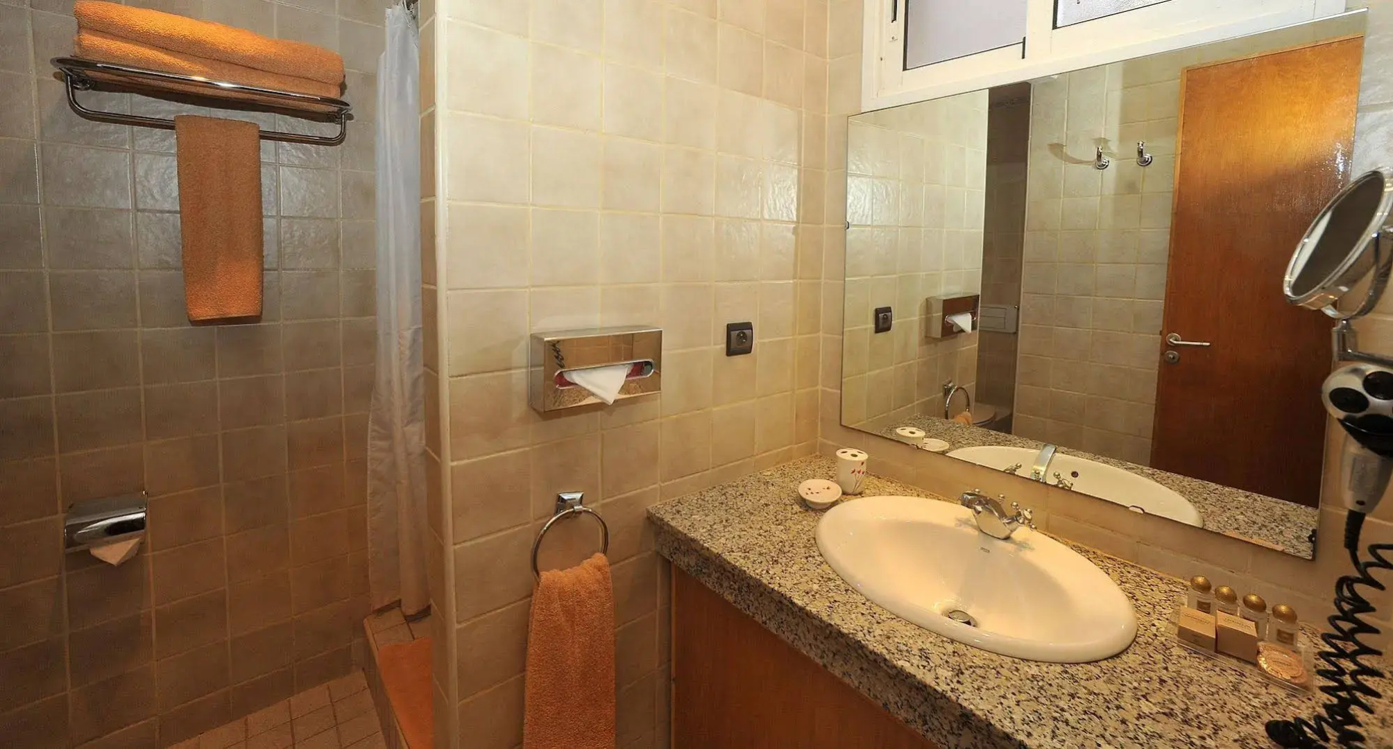 Casablanca Suites & SPA