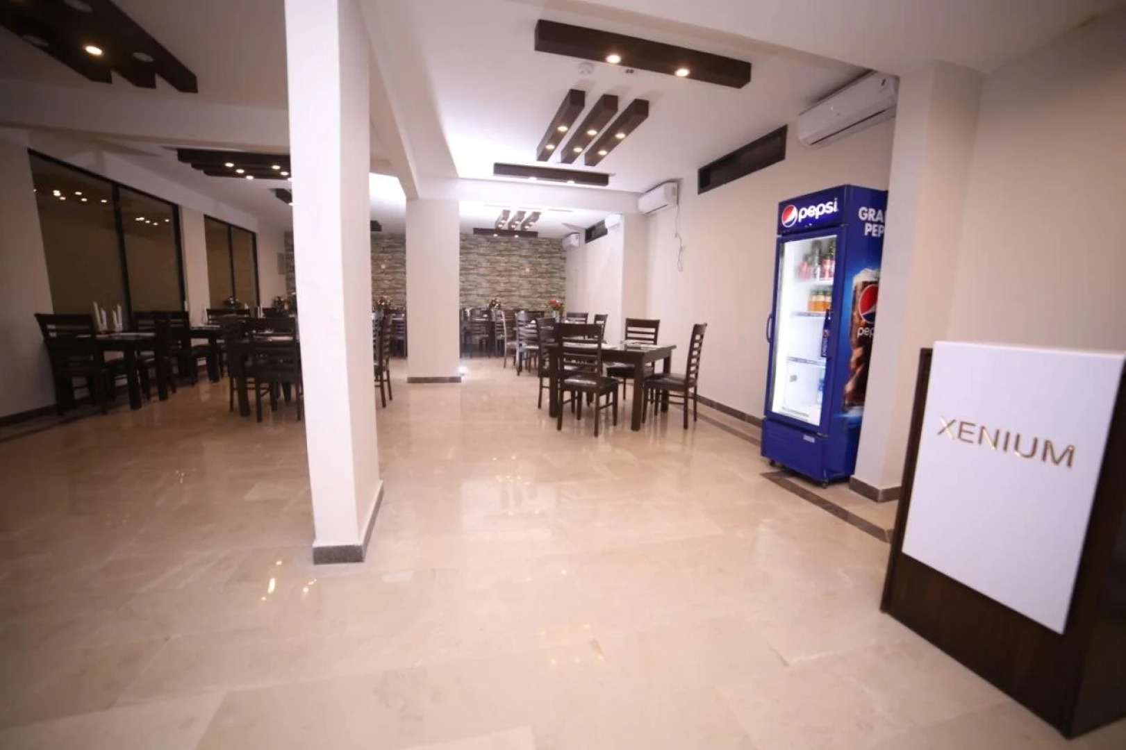 Zifan Hotel & Suites