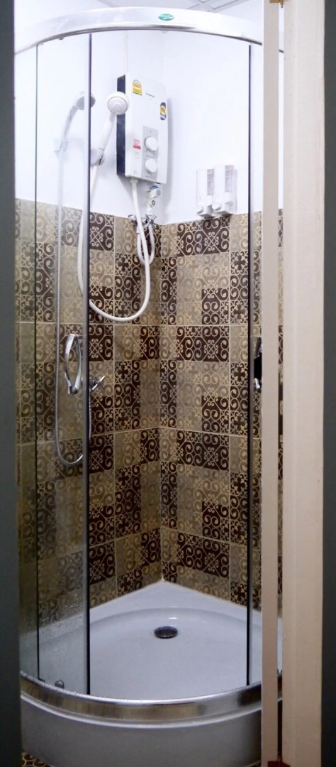 Baan Chanasongkram - Hostel