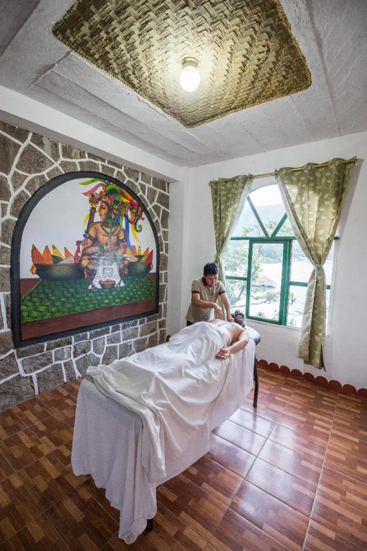 Eco Hotel Uxlabil Atitlan