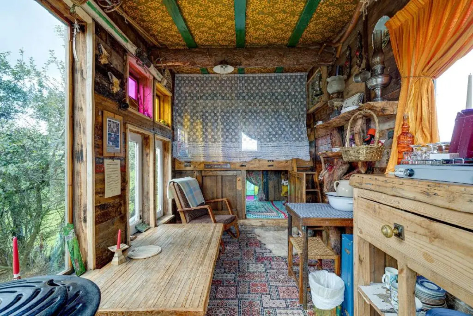 2x Double Bed - Glamping Wagon, Dalby Forest