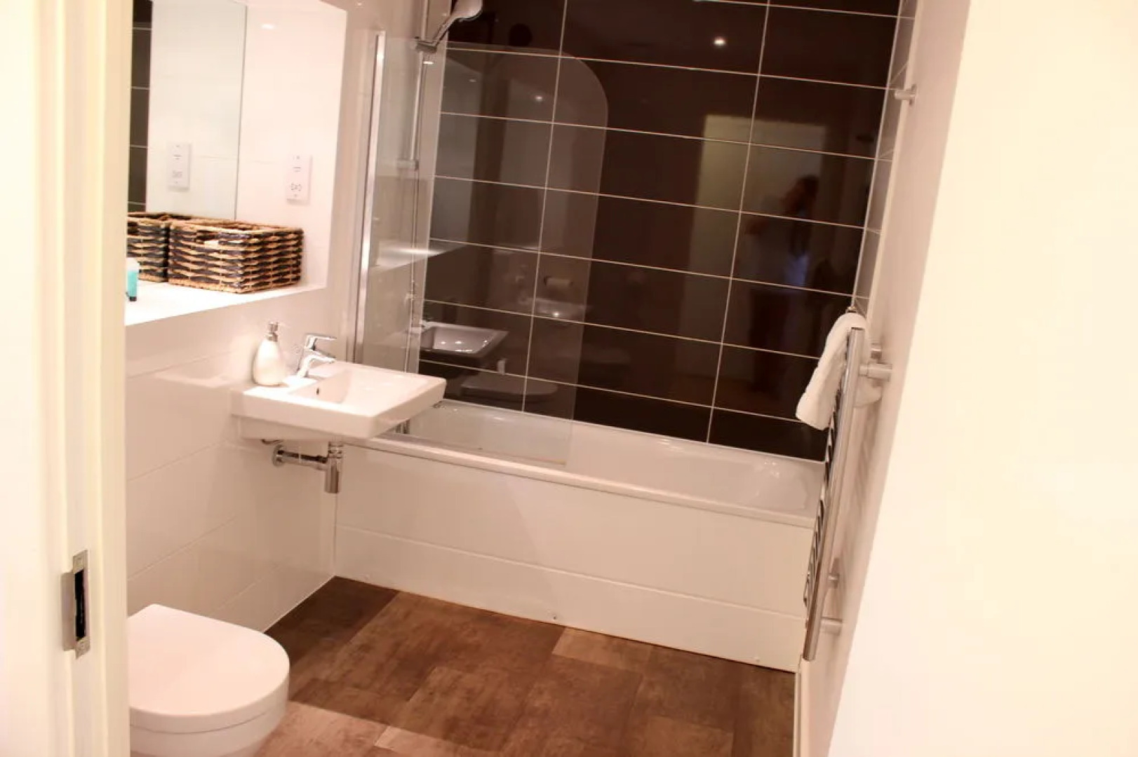 The Luxurious Semi-Circle - Peymans