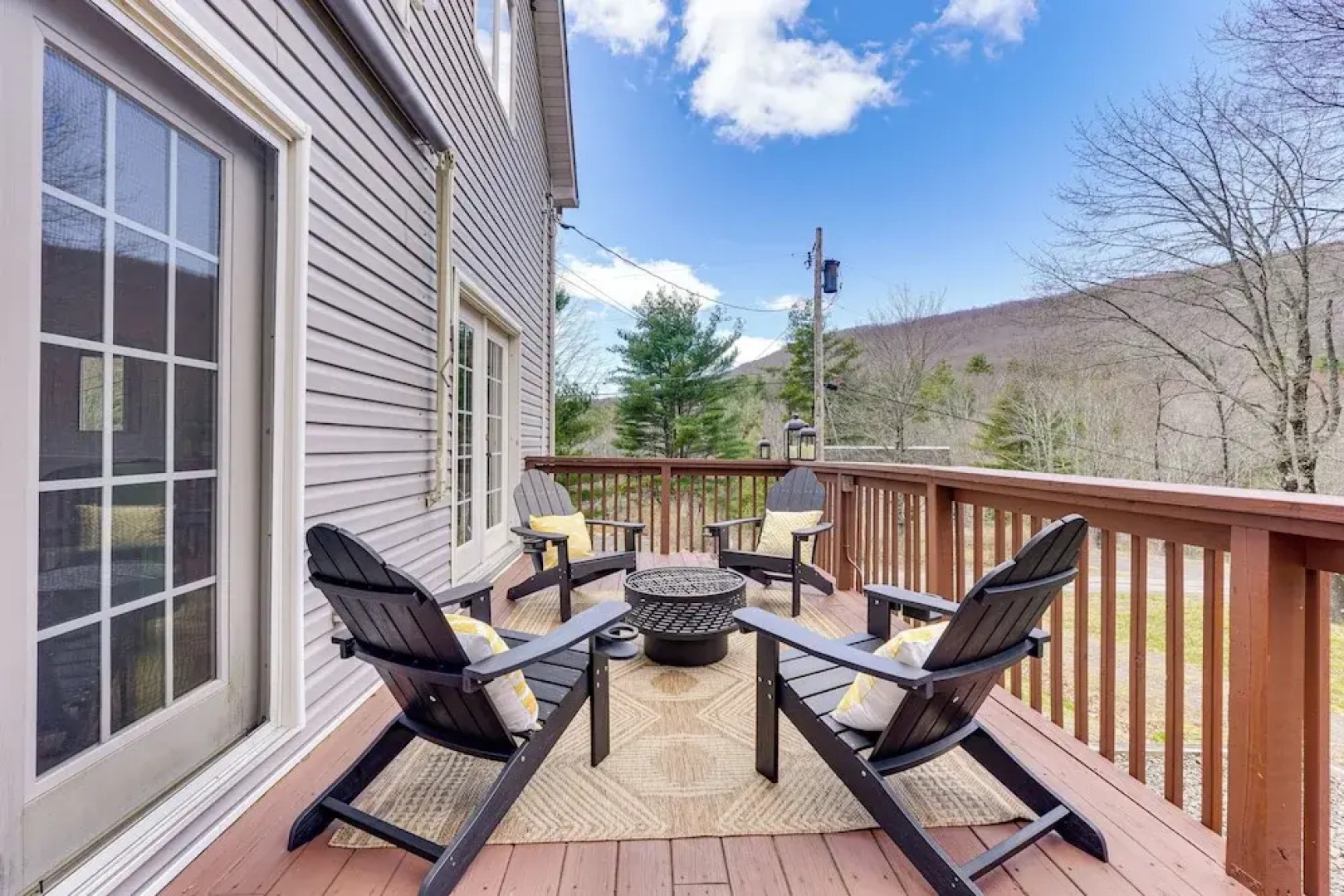 Secluded Kerhonkson Retreat With Deck + Views!