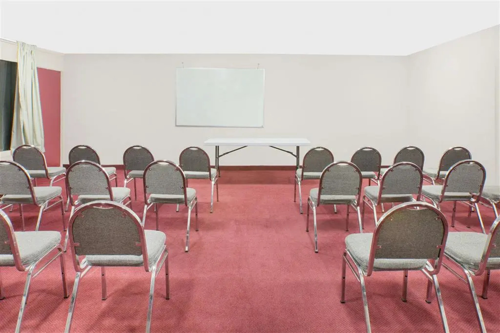 Days Inn by Wyndham Benton