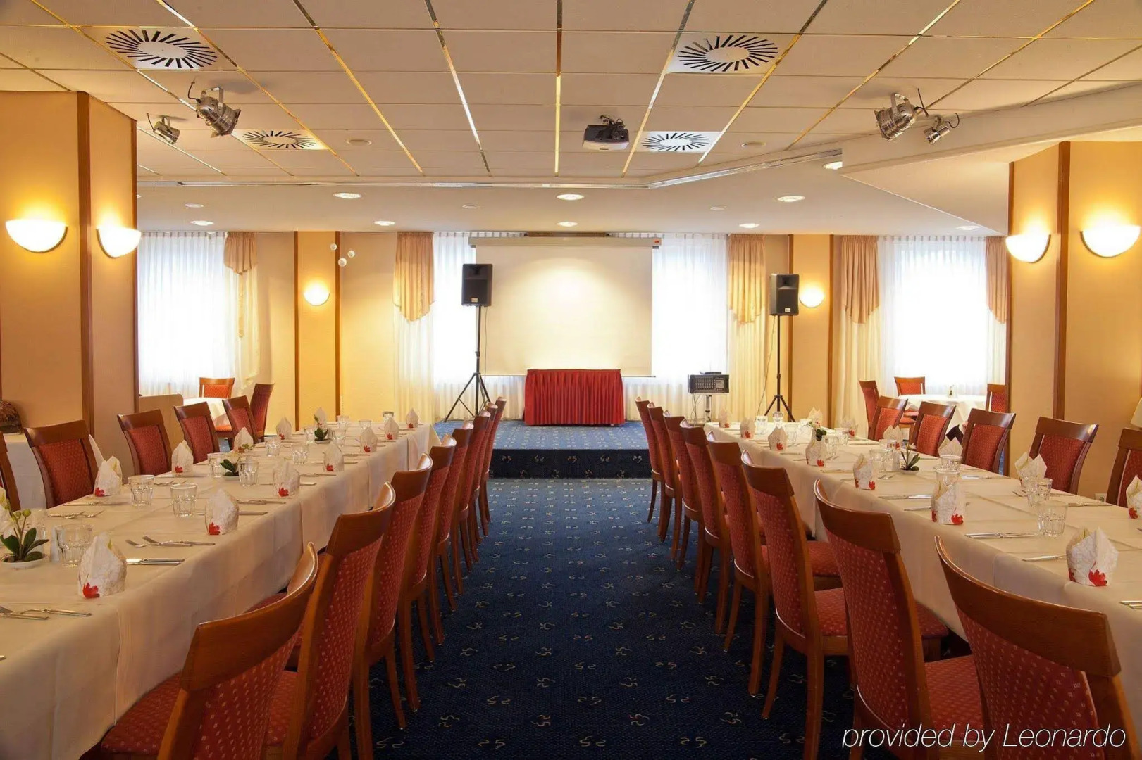 NOVINA HOTEL Südwestpark Nürnberg