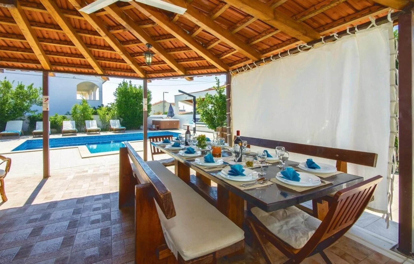 Awesome Home in Okrug Gornji With Sauna, Wifi and 5 Bedrooms