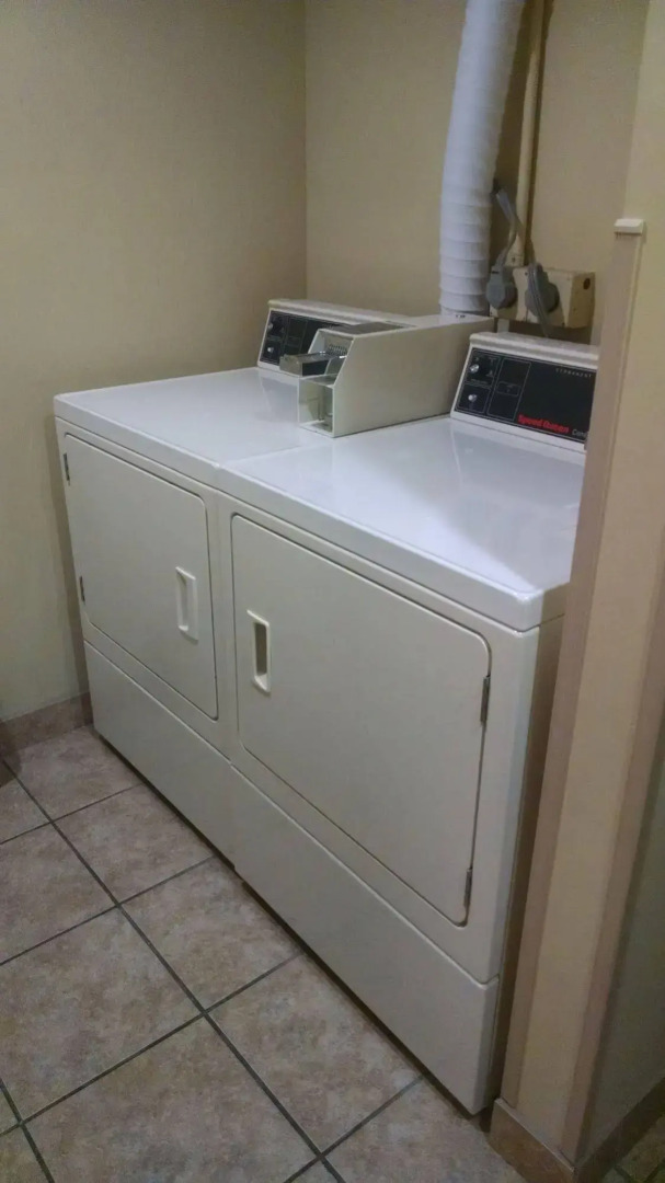 Barrington Hotel & Suites