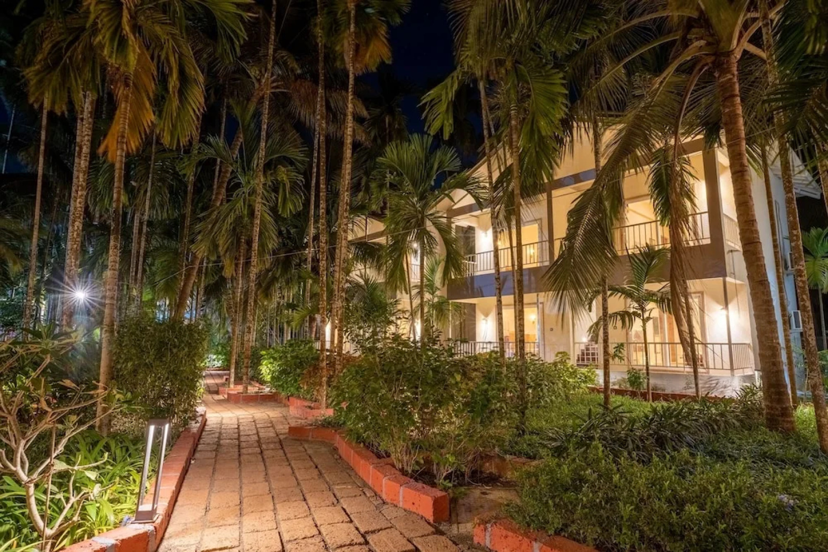 VITS Select Casuarina Diveagar